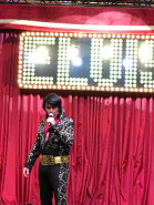 johnny_reno_as_elvis001010.jpg